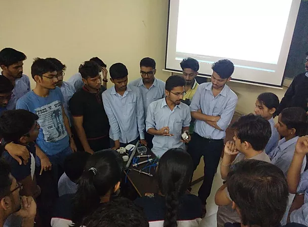 Pneumatic Systems Workshop by Team Automatons
